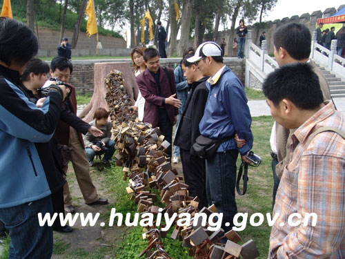 羲皇故都魅力诱人(组图)